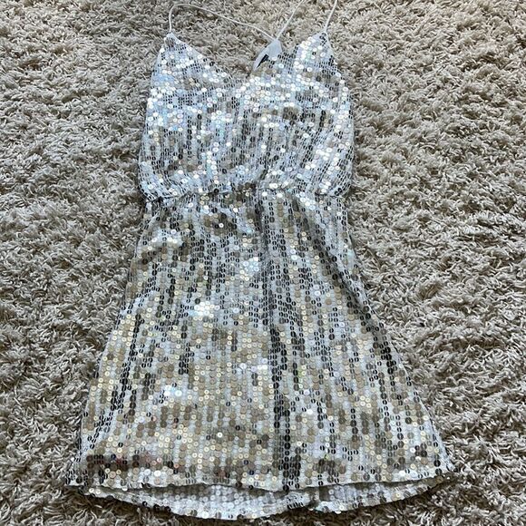 Zara Silver Sequin Mini Dress - Picture 6 of 16